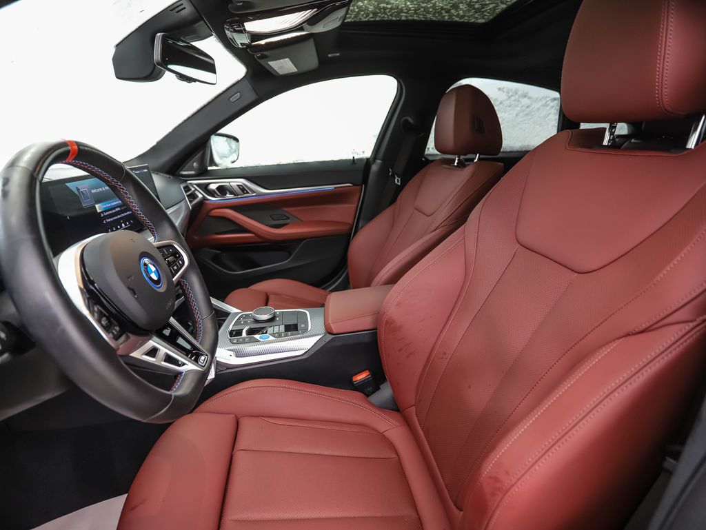 Thumbnail: 2025 BMW i4 - 11