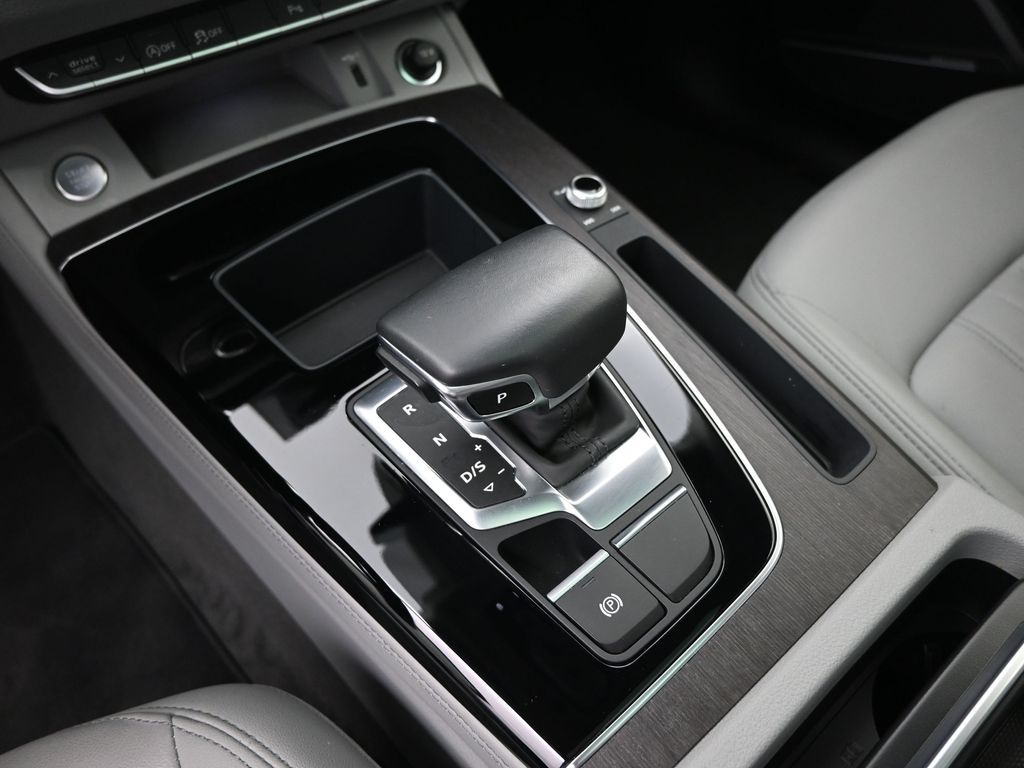 2022 Audi Q5 quattro S line Prem Plus 45 TFSI