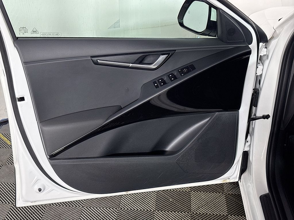 2024 Kia Niro EV Wind