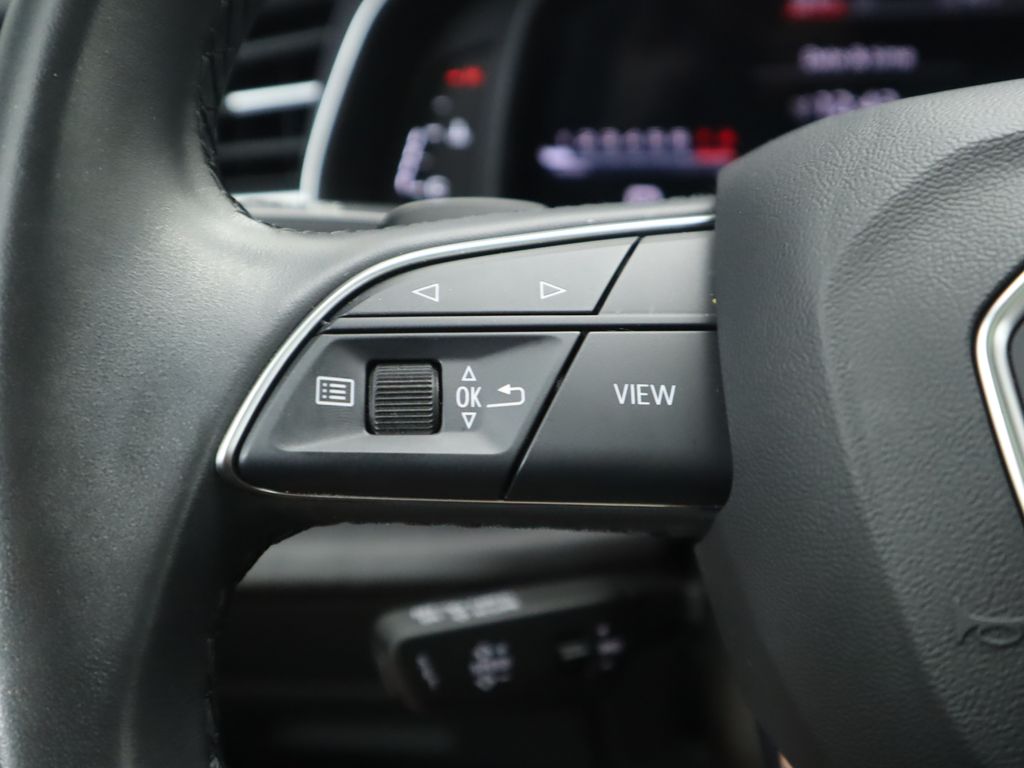 Thumbnail: 2022 Audi Q8 - 11