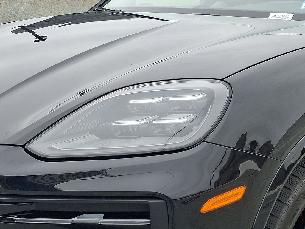 Thumbnail: 2025 Porsche  - 11