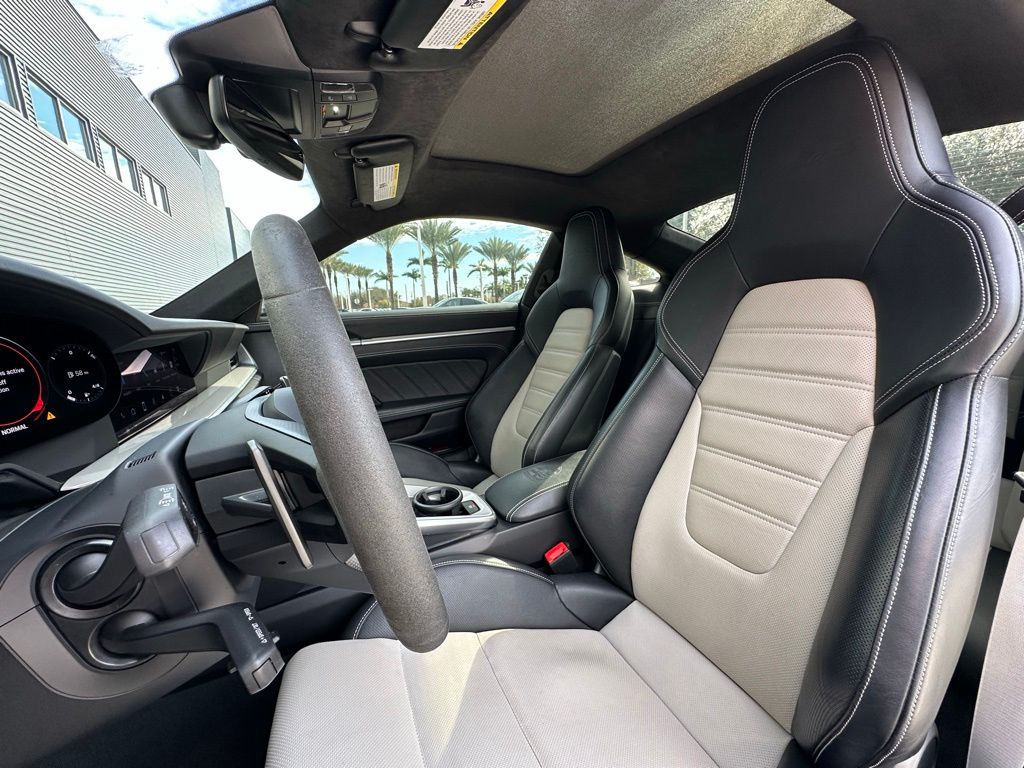 Thumbnail: 2024 Porsche 911 - 5