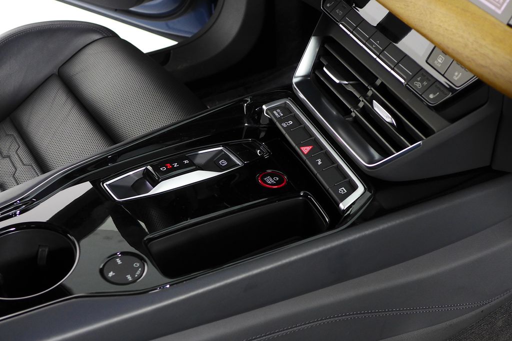 Thumbnail: 2024 Audi e-tron GT - 14