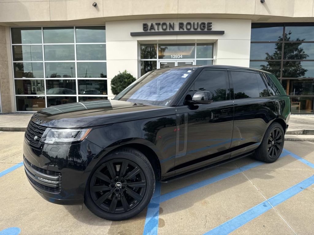 2023 Land Rover Range Rover P530 SE LWB AWD