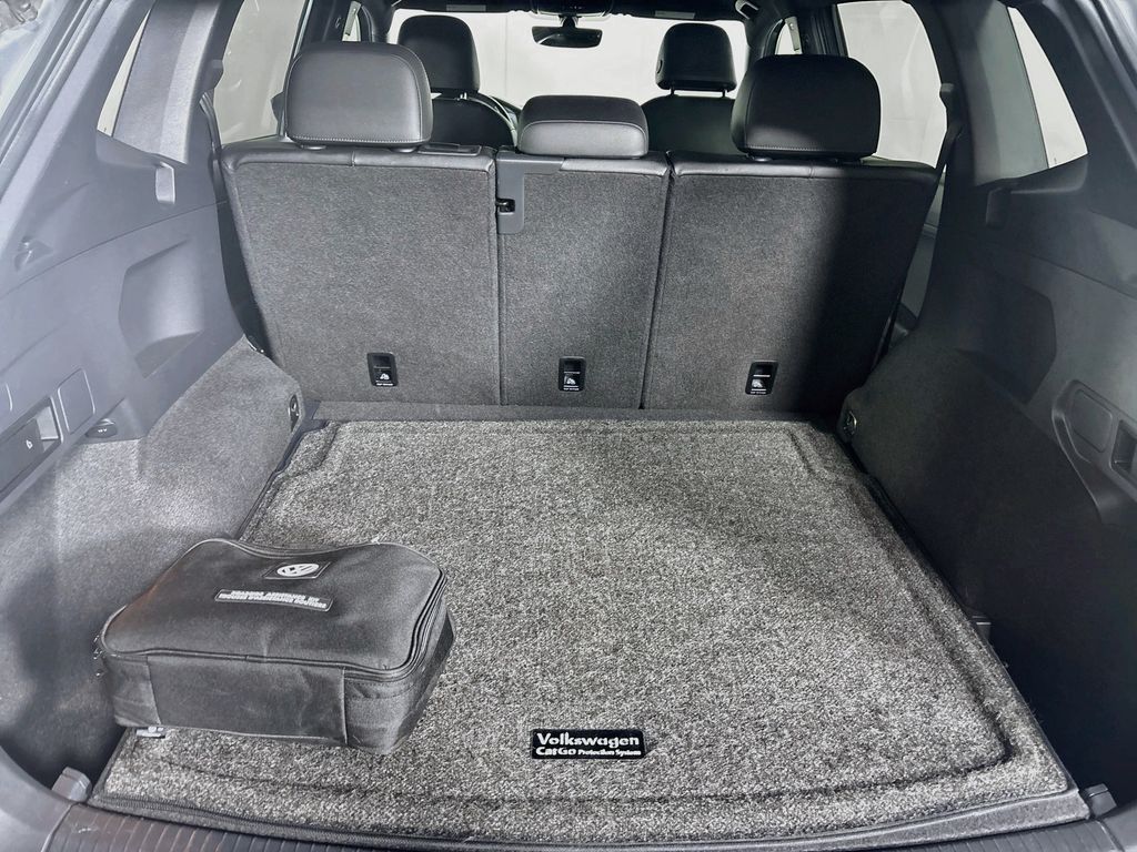 2020 Volkswagen Tiguan 2.0T SE R-Line Black