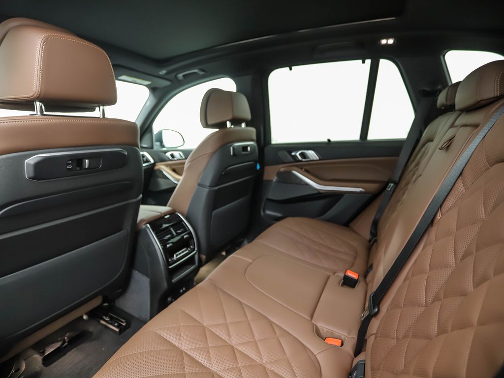 Thumbnail: 2026 BMW X5 - 22