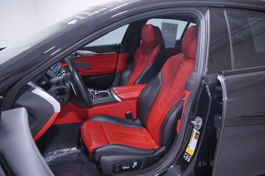 Thumbnail: 2024 BMW 8 Series - 7