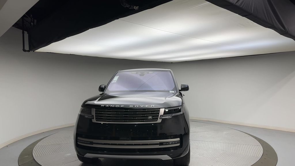 Thumbnail: 2023 Land Rover Range Rover - 3