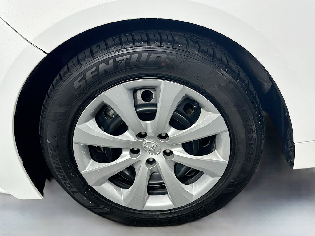 Thumbnail: 2024 Toyota Corolla - 30