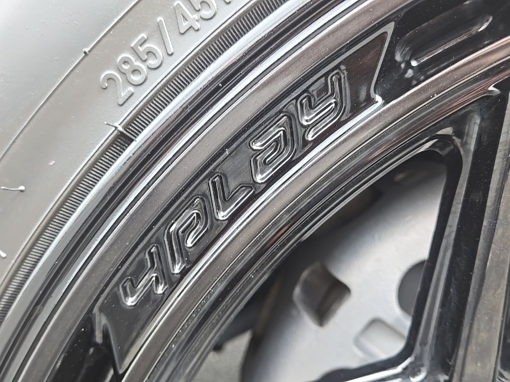 Used 2025 White Ram Big Horn/Lone Star image 17