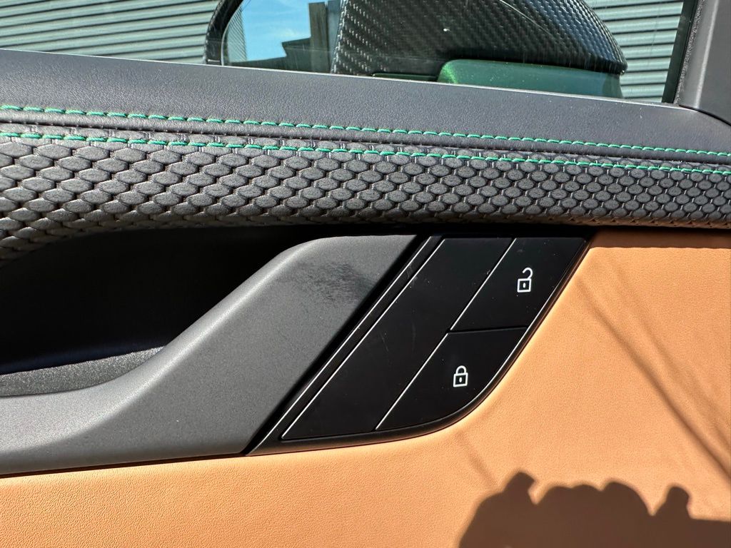 Thumbnail: 2026 Porsche 911 - 19