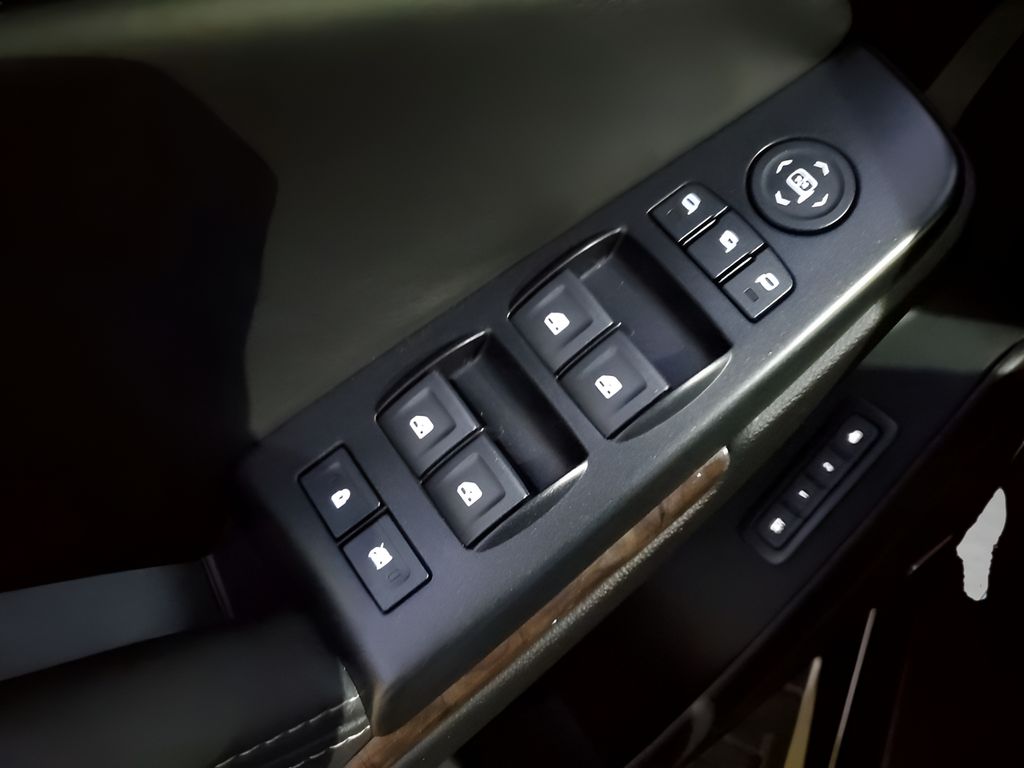 Used Car 2019 Chevrolet Tahoe  Lt For Sale Under $30,000 In Austin, Texas