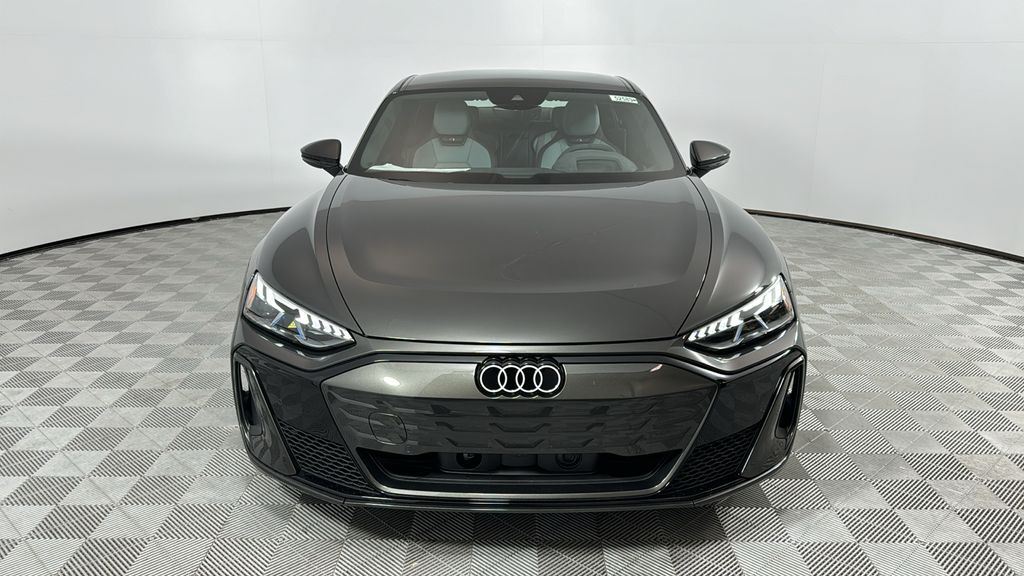2025 Audi e-tron GT Premium Plus 8