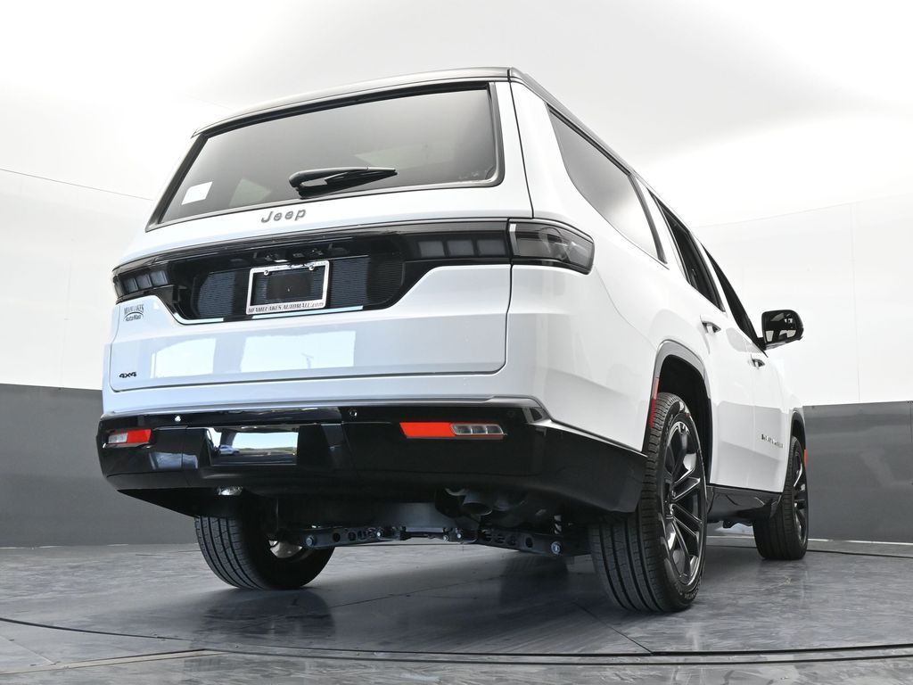 New 2026 Bright White Clearcoat Jeep Summit Obsidian image 60