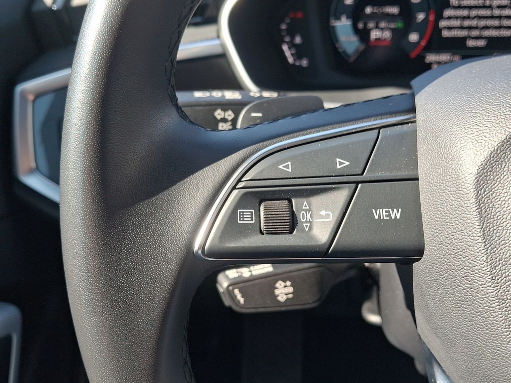 Thumbnail: 2022 Audi Q3 - 21