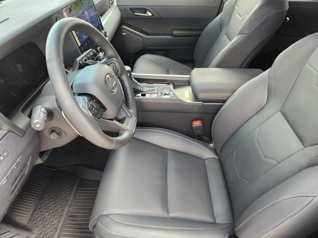 2025 Lexus GX 550 Luxury+ White at Westside Lexus