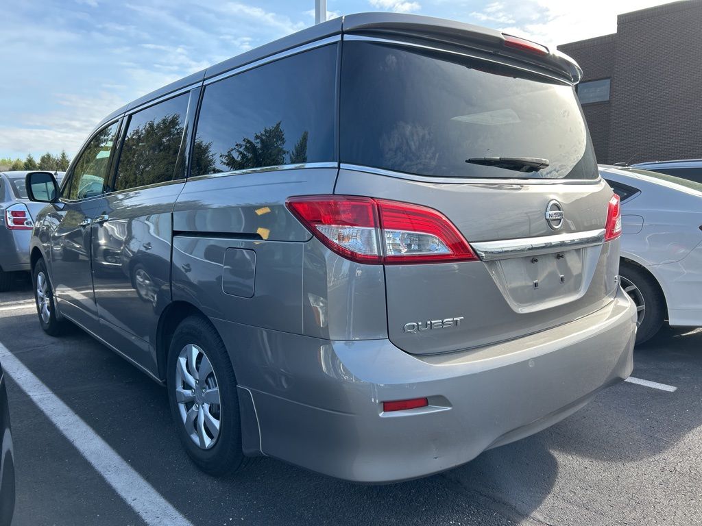 2012 Nissan Quest S 2