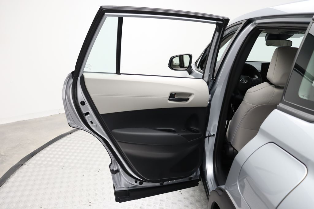 Thumbnail: 2026 Toyota Corolla Cross - 21