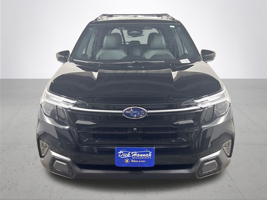 2025 Subaru Forester Touring photo 3