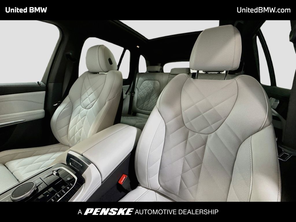 Thumbnail: 2026 BMW X5 - 12