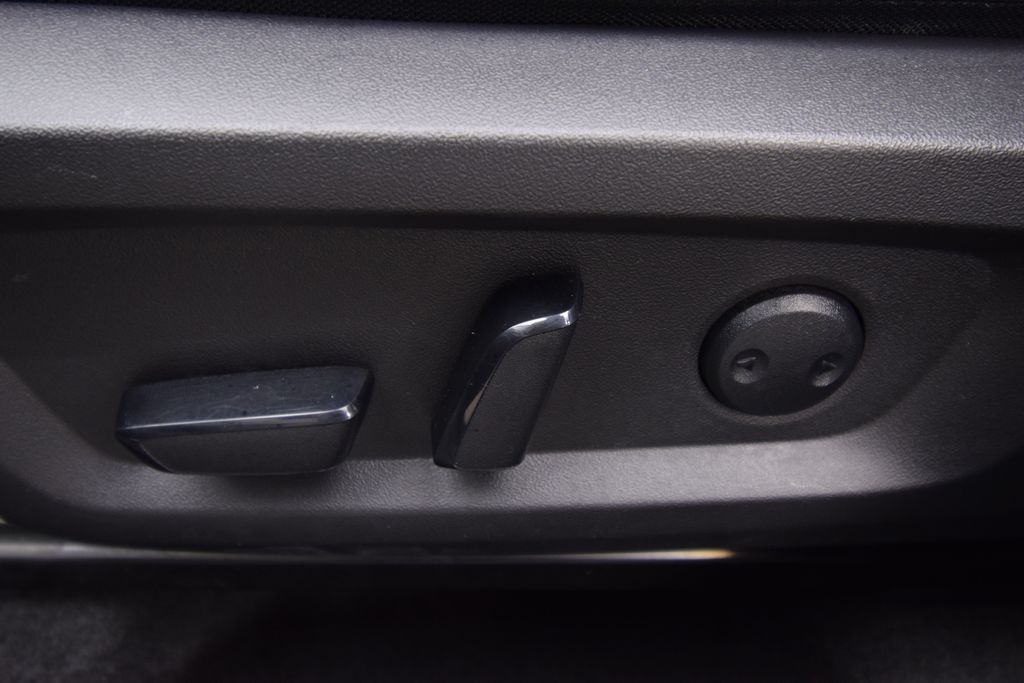 used 2024 Mitsubishi Outlander car, priced at $24,800