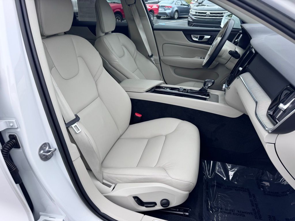 VolvoV60 Cross Country14