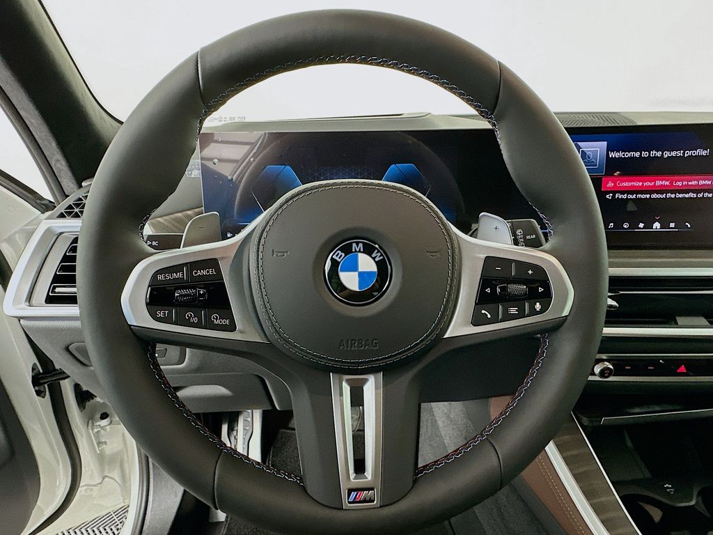 2025 BMW X5 M60i 10