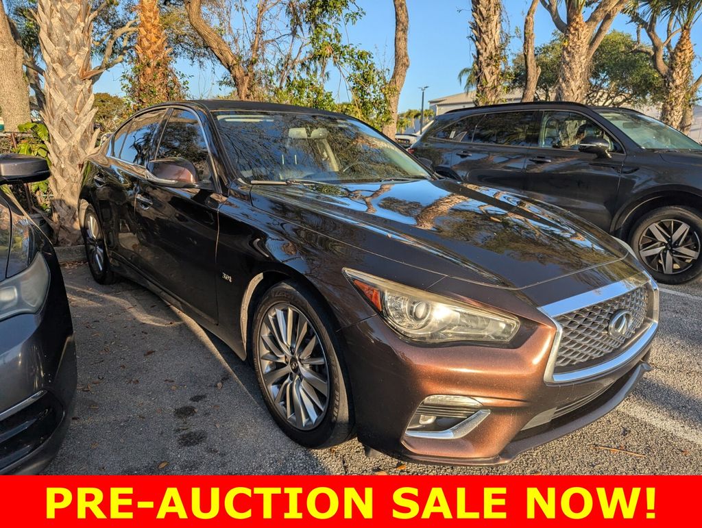 2019 INFINITI Q50 3.0t Luxe RWD