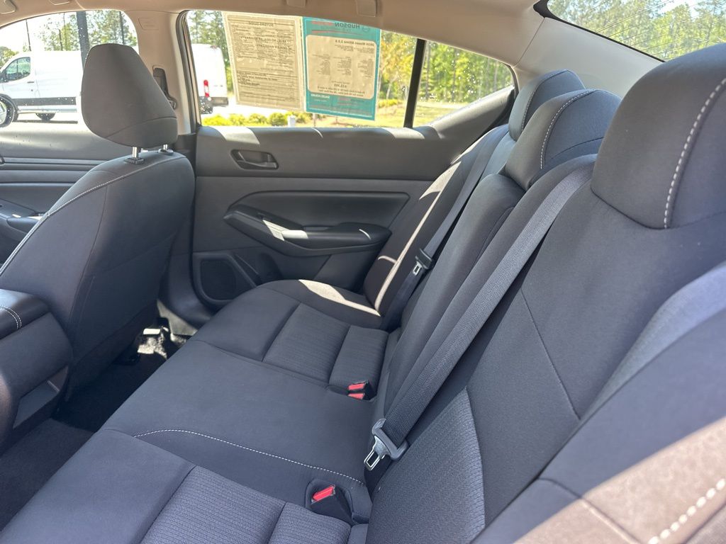 2024 Super Black Clearcoat Nissan Altima 2.5 S FWD Sedan