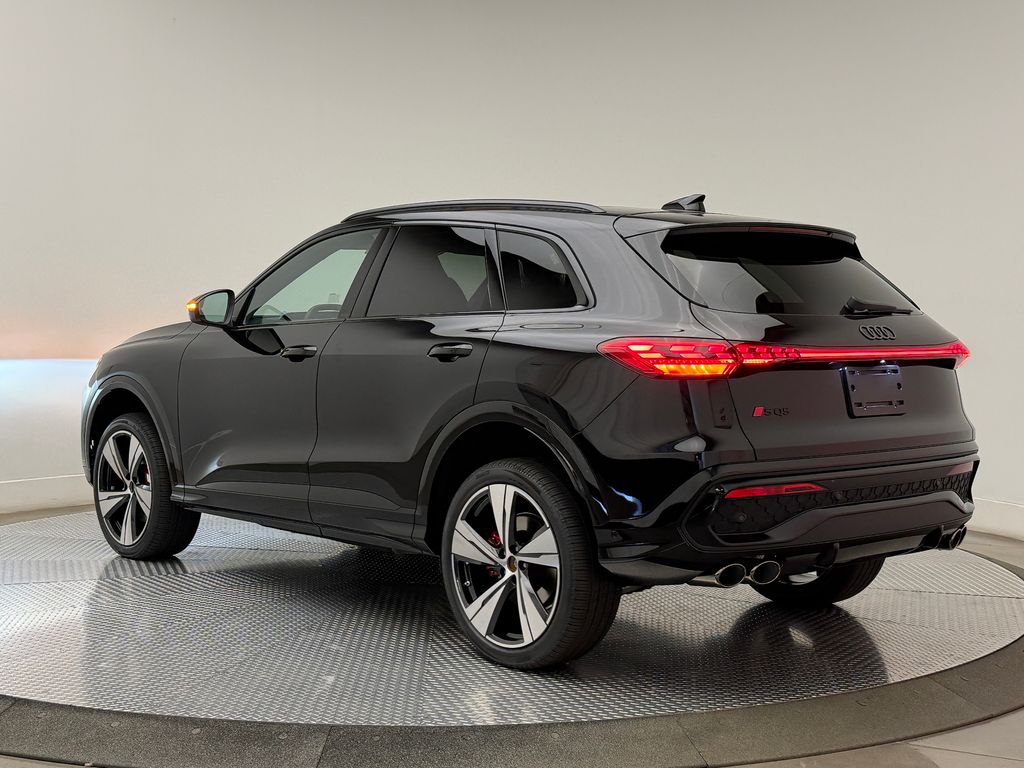 Thumbnail: 2026 Audi SQ5 - 8