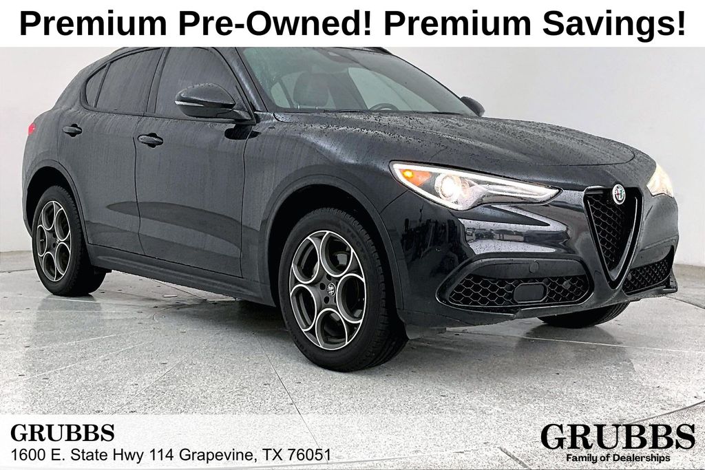 Vulcano Black Metallic 2022 Alfa Romeo Stelvio Sprint RWD SUV / Crossover Rear-Wheel Drive 8-Speed Automatic