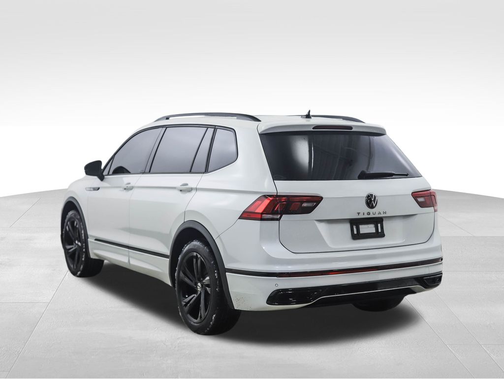 Thumbnail: 2024 Volkswagen Tiguan - 3