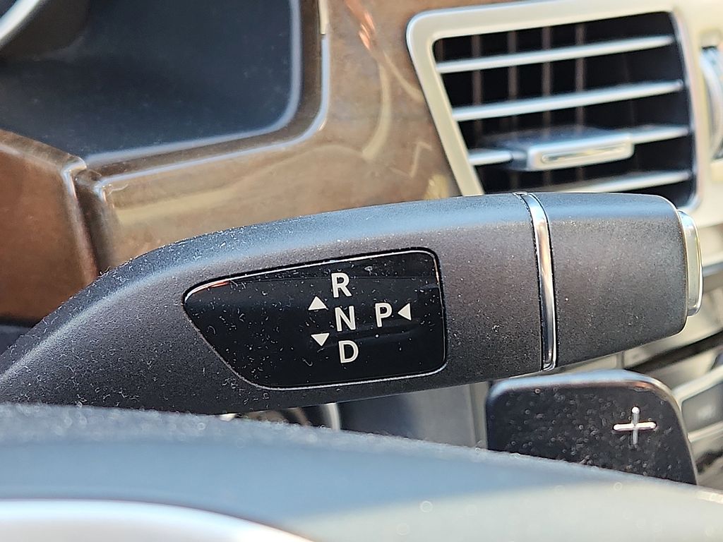 Thumbnail: 2014 Mercedes-Benz E-Class - 15