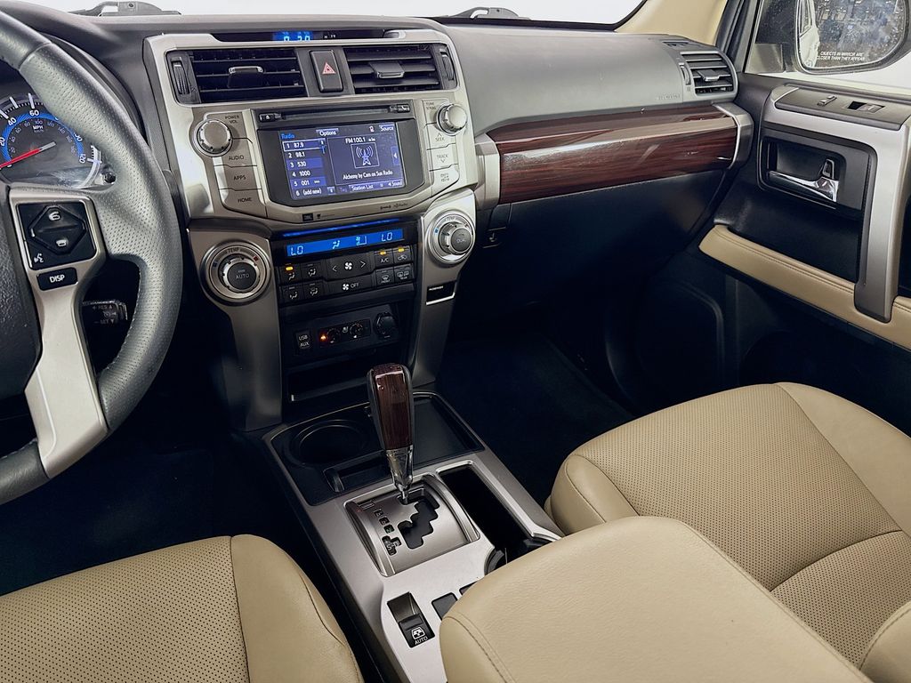 Thumbnail: 2016 Toyota 4Runner - 23