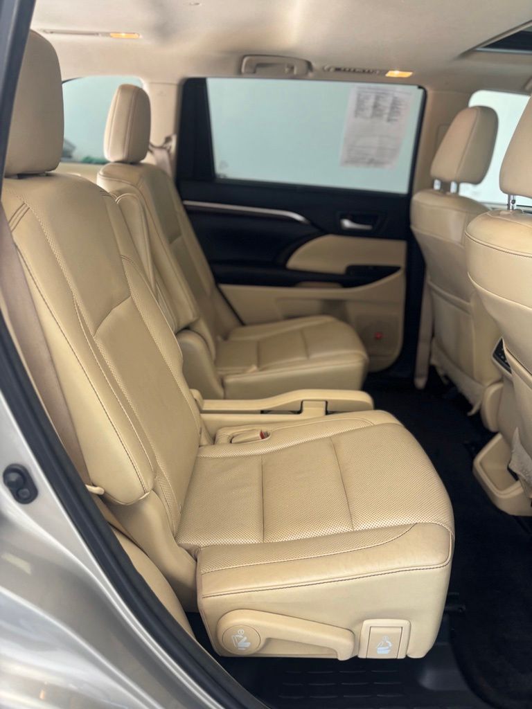 Used 2015 Toyota Highlander SUV