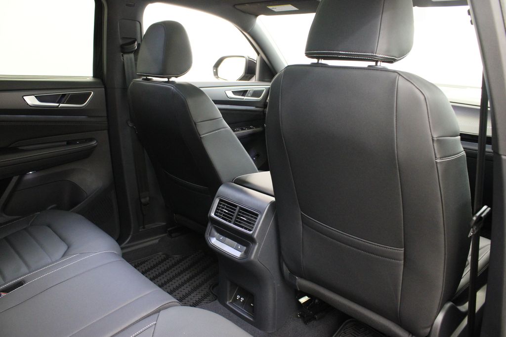 new 2026 Volkswagen Atlas Cross Sport car