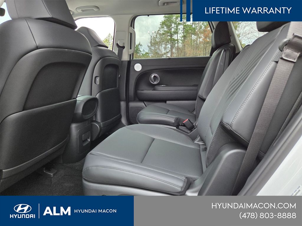 New 2026 White Hyundai SEL Premium image 13