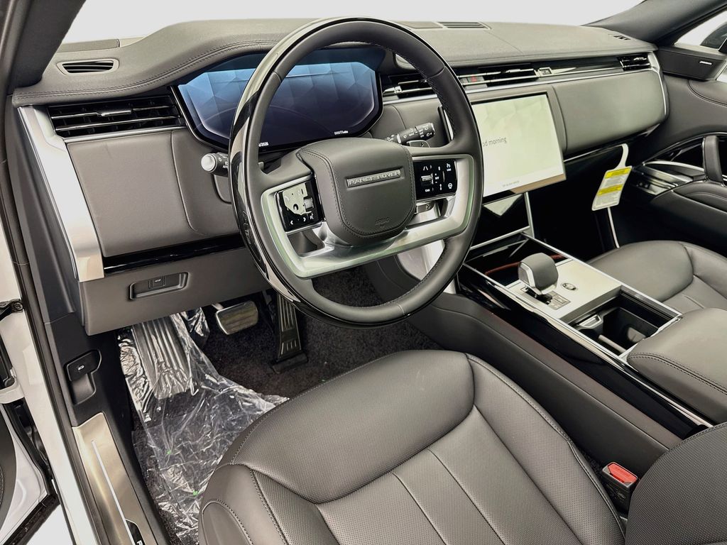 Thumbnail: 2026 Land Rover Range Rover - 9
