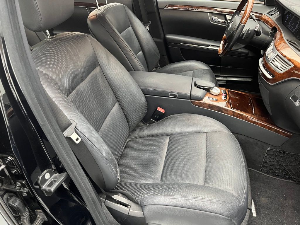 Thumbnail: 2012 Mercedes-Benz S-Class - 29