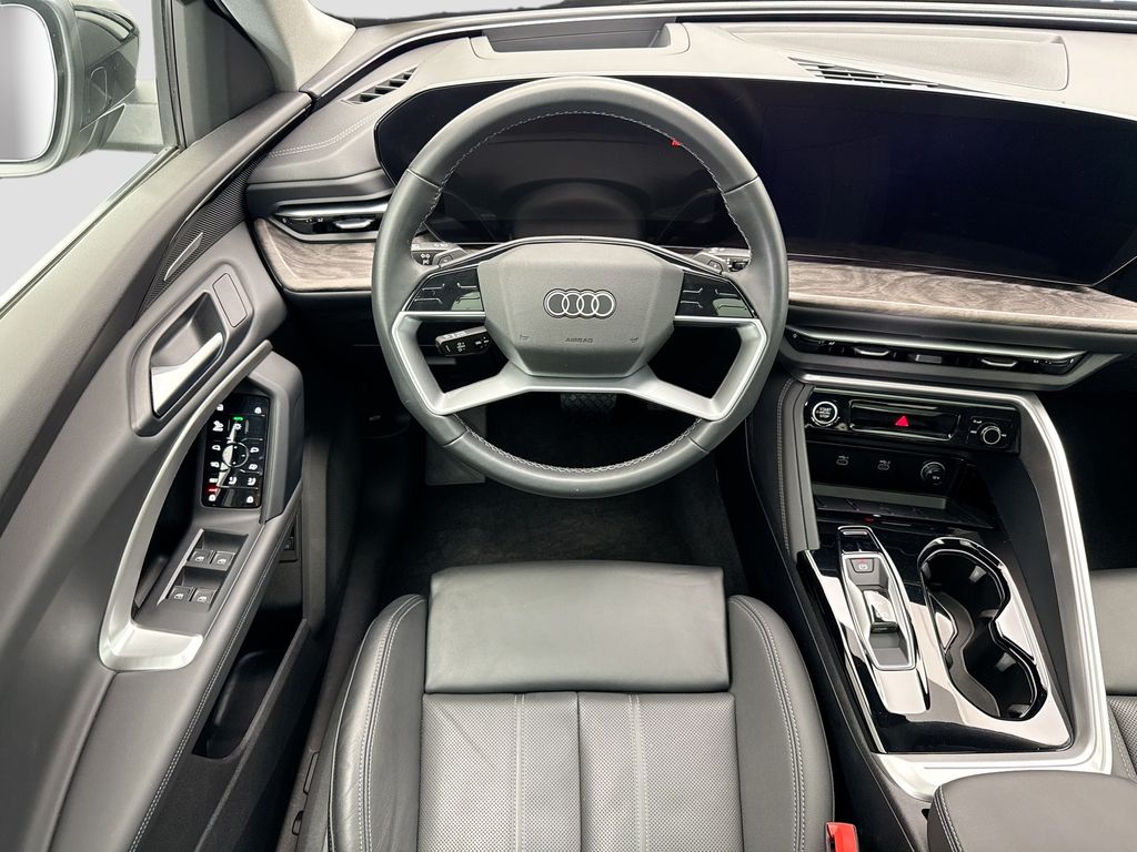 Thumbnail: 2025 Audi Q5 - 10