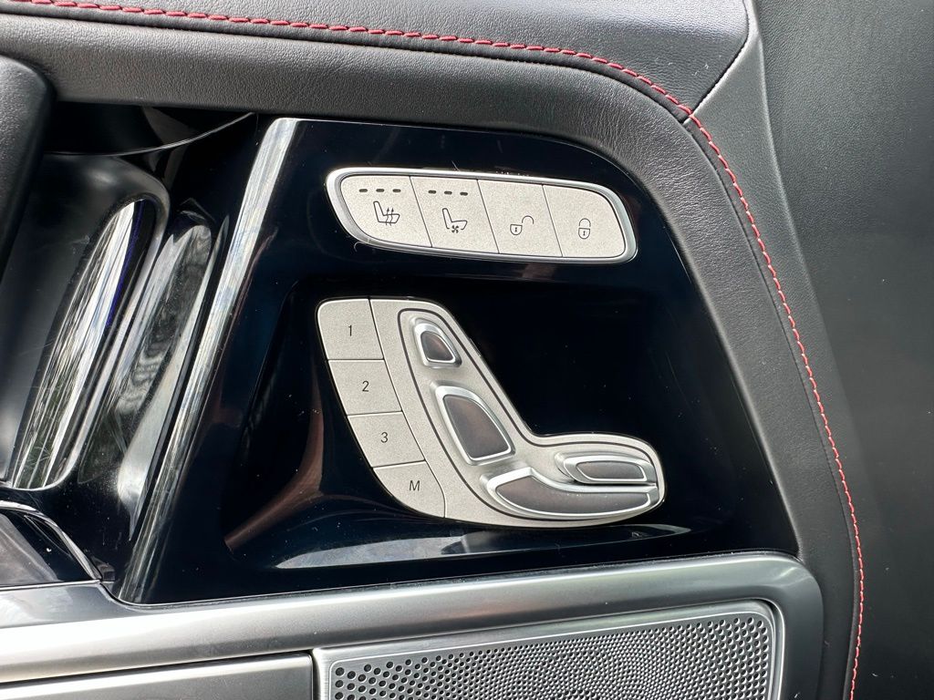 Thumbnail: 2022 Mercedes-Benz G-Class - 22