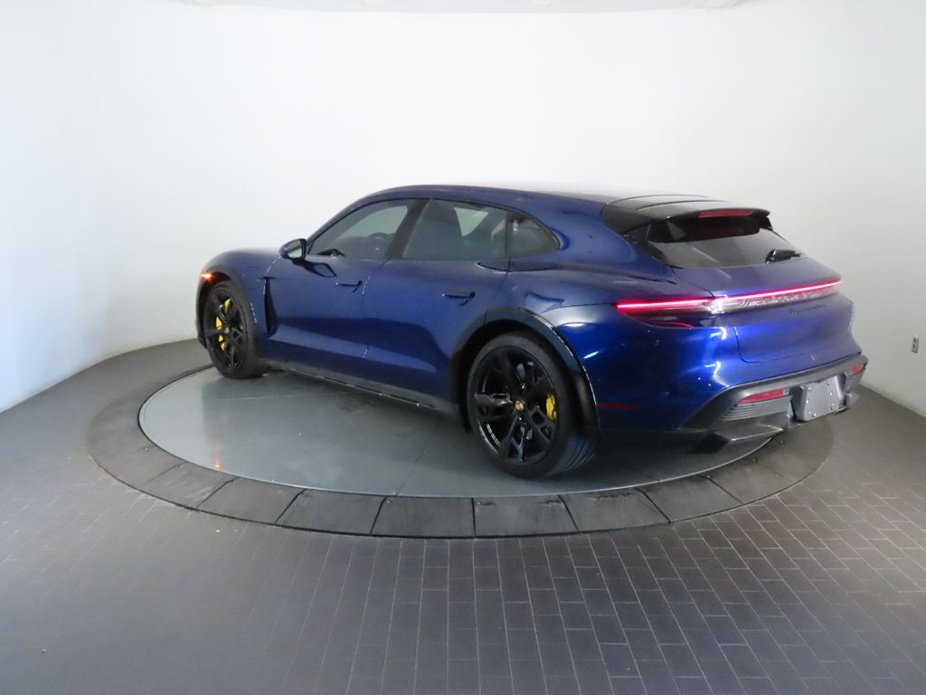 Thumbnail: 2023 Porsche Taycan - 3