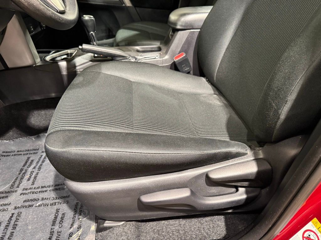 Thumbnail: 2018 Toyota RAV4 - 14