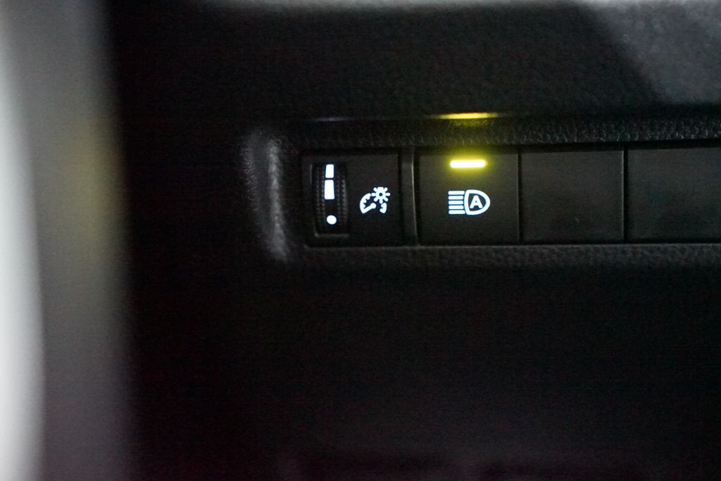 Thumbnail: 2025 Toyota RAV4 - 24