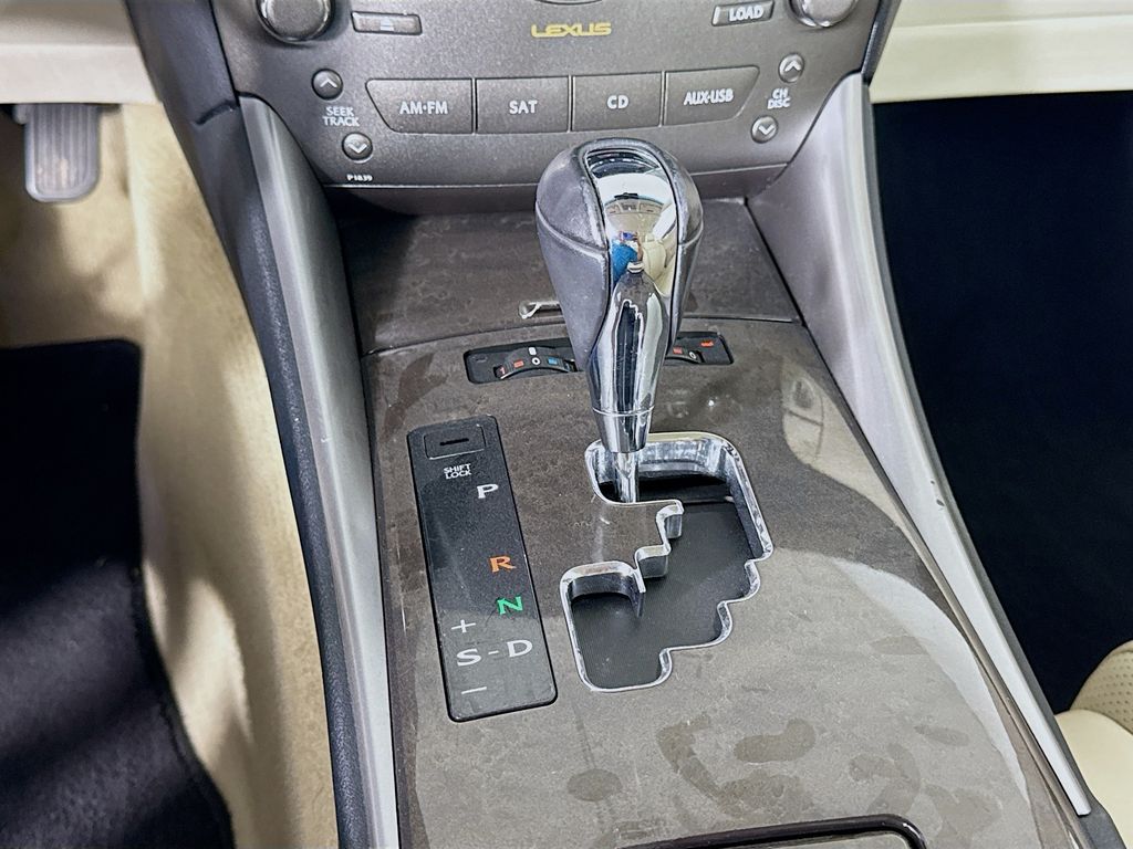 Thumbnail: 2010 Lexus IS - 17