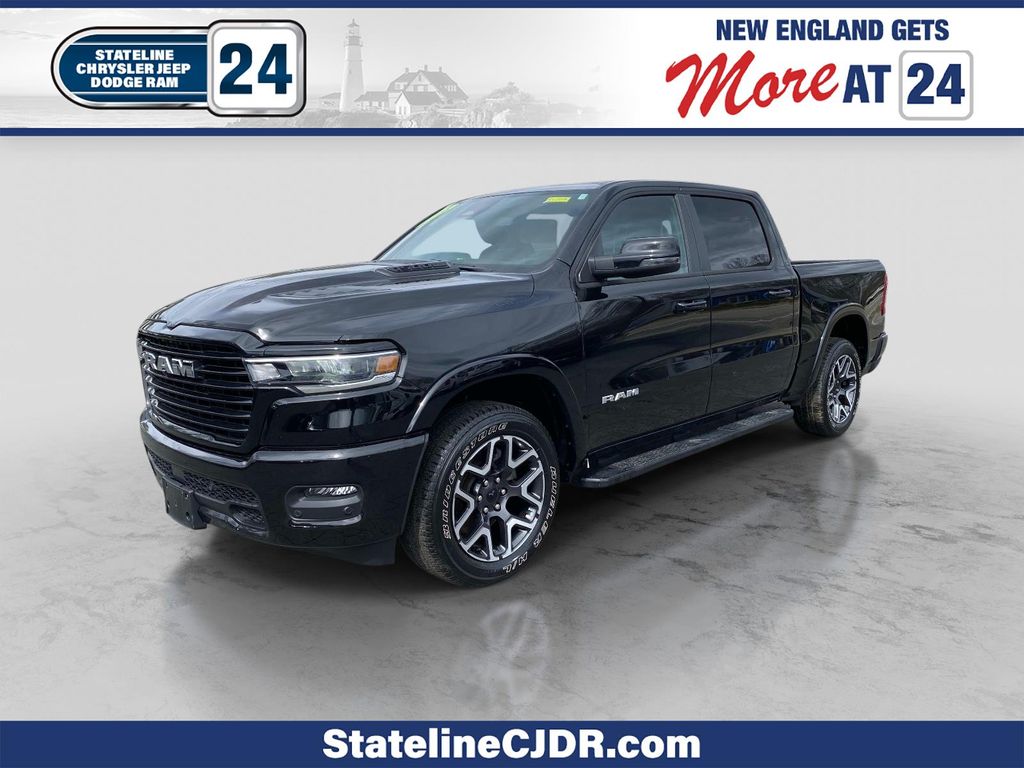 2025 RAM 1500 Laramie Crew Cab 4WD