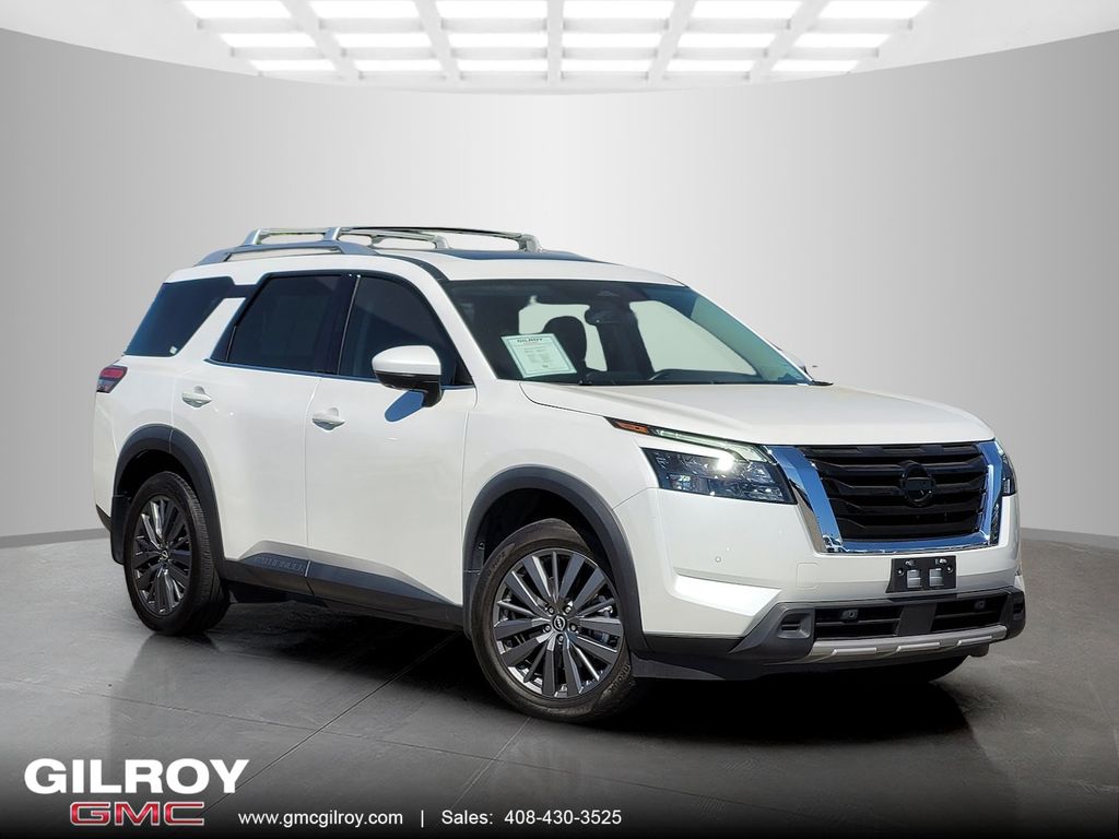 Everest White Pearl Tricoat 2025 Nissan Pathfinder SL FWD SUV / Crossover Front-Wheel Drive 9-Speed Automatic