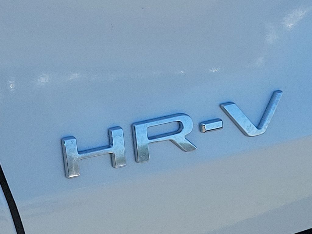 2025 Honda HR-V LX 5