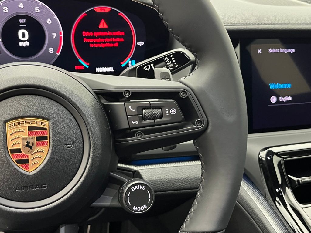 Thumbnail: 2025 Porsche Panamera - 14