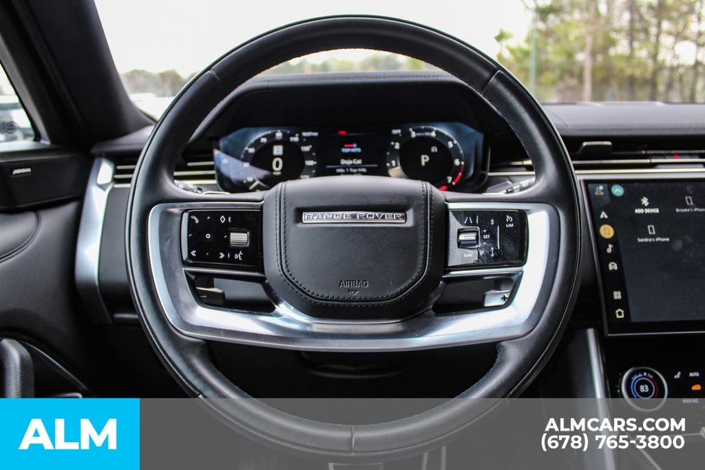 Used 2023 Gray Land Rover SE image 28